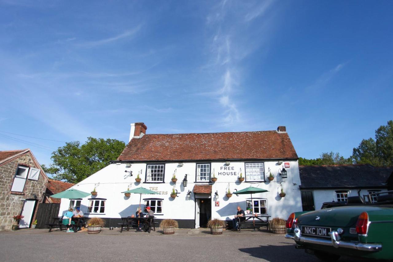 Hotel The Cricketers Arms à Petworth Extérieur photo